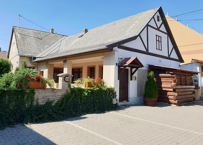Nádasdi Ház Bed & Breakfast Szekszárd