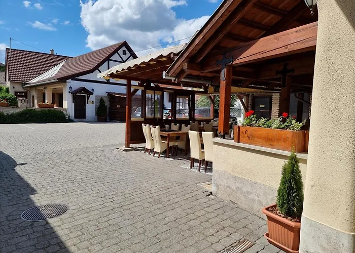 Bed & Breakfast Nádasdi Ház
