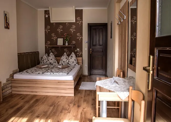 Nádasdi Ház Bed & Breakfast 4*